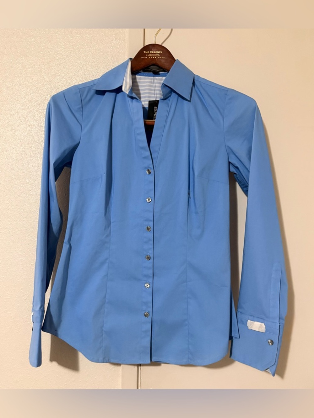 Express Woman’s Light Blue Button-Front Long Sleeve Collared Shirt W/ Emblems XS